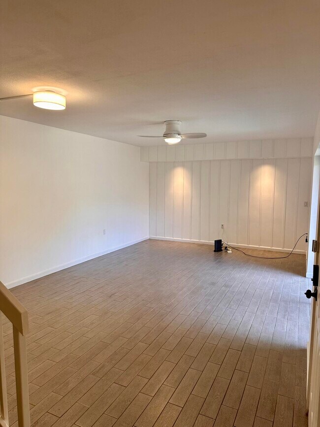 Building Photo - 2899 SW 22nd Cir