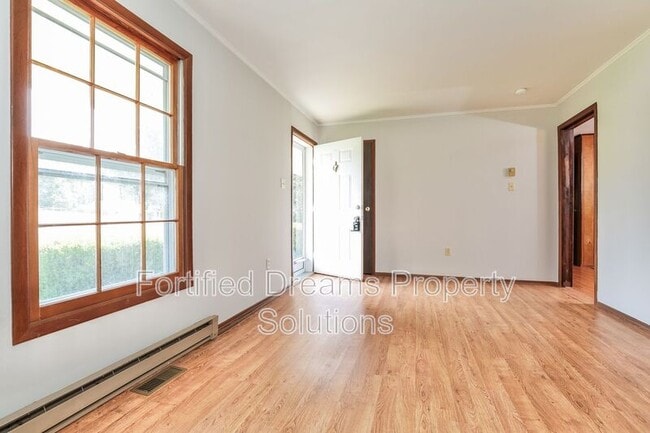 Building Photo - 114 Myers Dr
