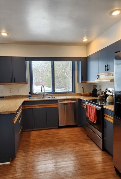 Building Photo - 21 Roberta Rd