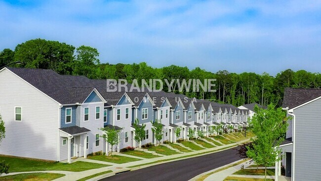 Building Photo - 331 Bascomb Crst