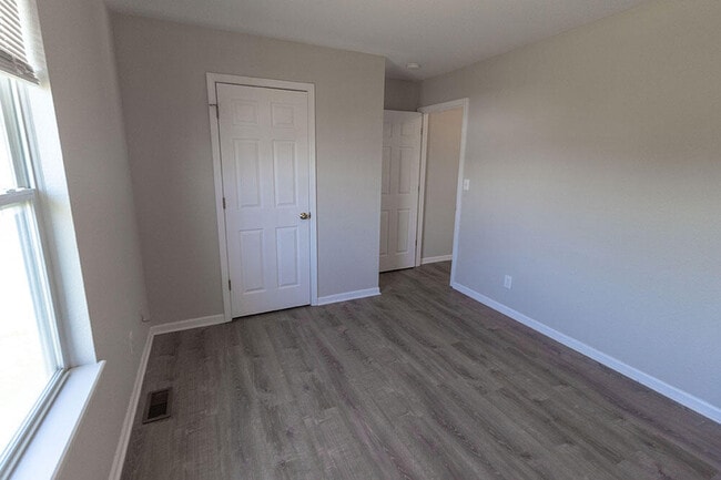 Building Photo - 4307 Derby Ridge Dr
