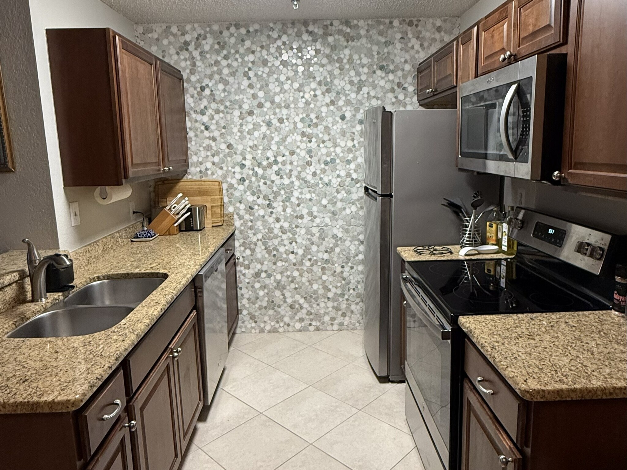 Building Photo - 10263 Gandy Blvd N