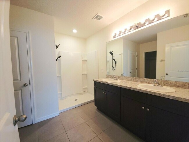 Building Photo - 4986 SW 97th Pl