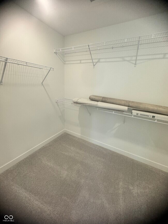 Building Photo - 9355 Kellner St