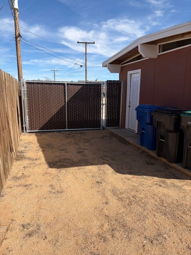 Building Photo - Beautiful 3 Bedroom/2 Bathroom Home for Rent/ $1800 Rent & $1800 Security Deposit