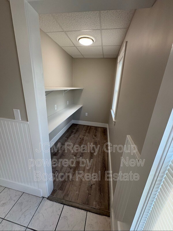 Building Photo - 83 Swan St