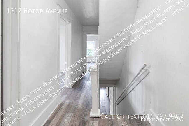 Building Photo - 1312 Hotop Ave