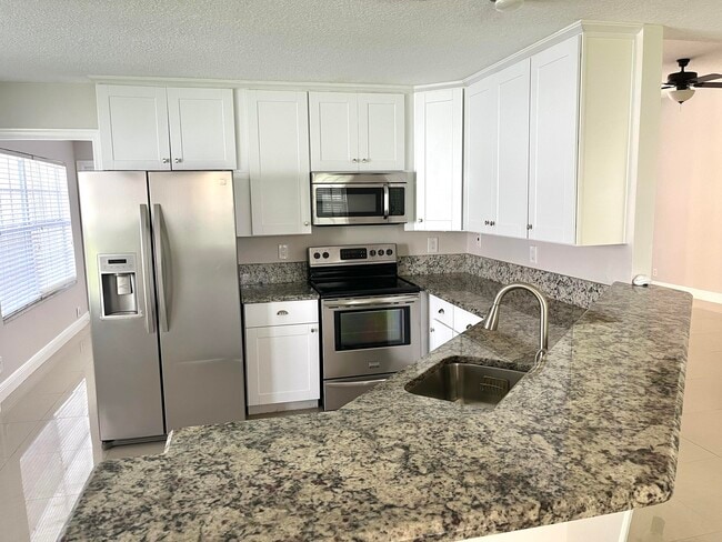 Building Photo - 1112 Wild Cherry Ln