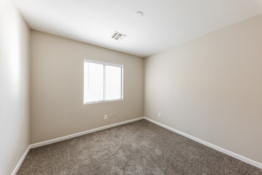 Building Photo - 14317 N 129th Dr