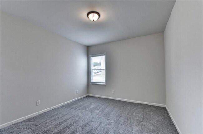 Building Photo - 1854 Westfall Lndg