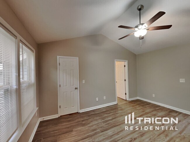 Building Photo - 7205 Spanglers Spring Way