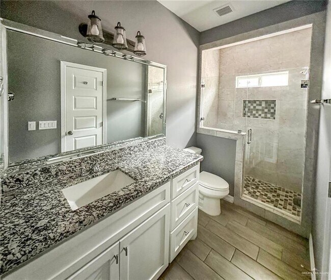 Building Photo - 19 Nightingale Ct