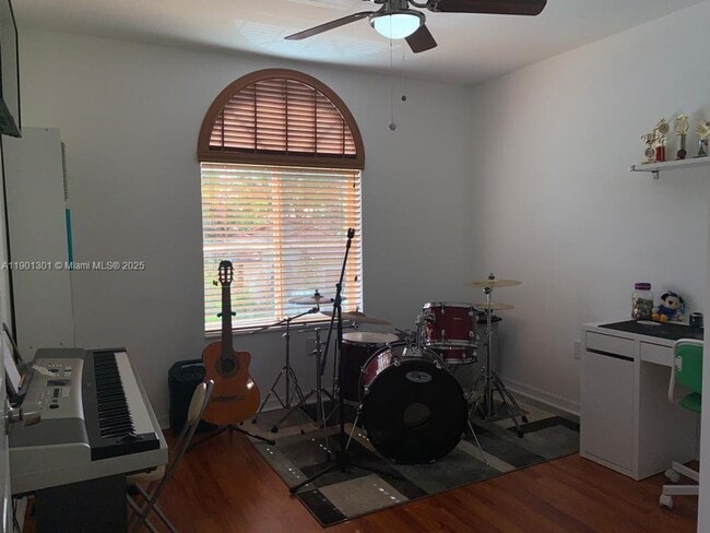 Building Photo - 14804 SW 155th Pl