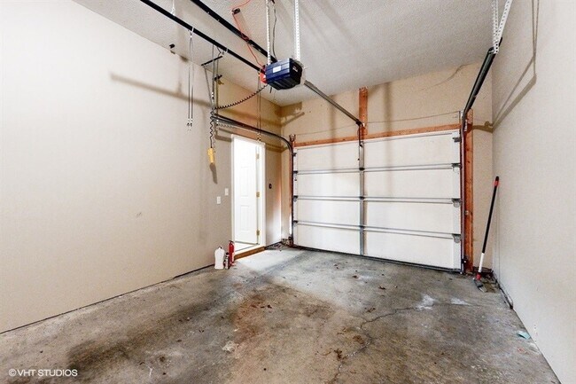 Building Photo - 322 Stockton Ridge