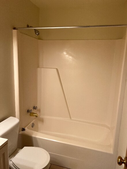 Building Photo - 1935 Tannehill St