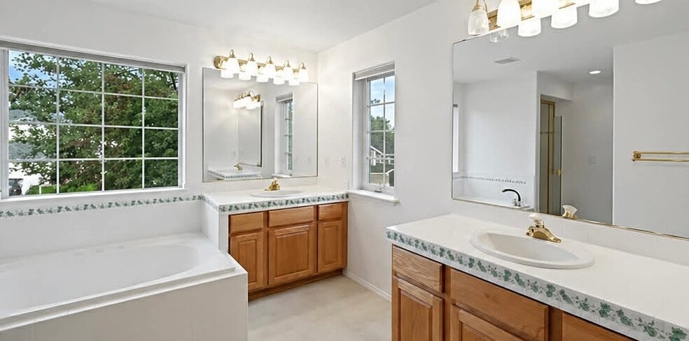 Building Photo - 8737 Inyo Cir
