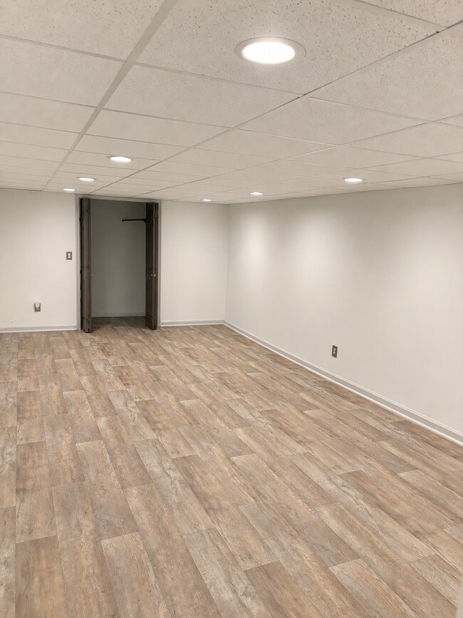 Building Photo - Renovated 3 Bedroom Home in Ashland City!