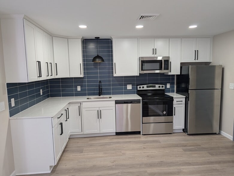Building Photo - 35 Terrel Dr