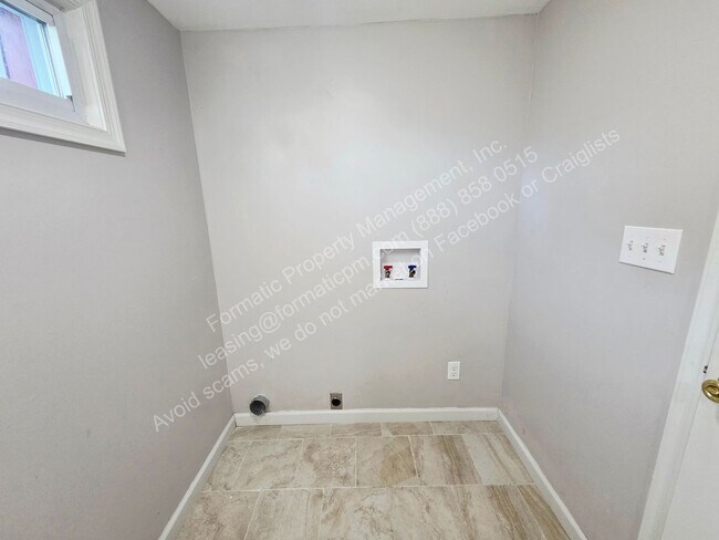 Building Photo - 168-170 Garfield St