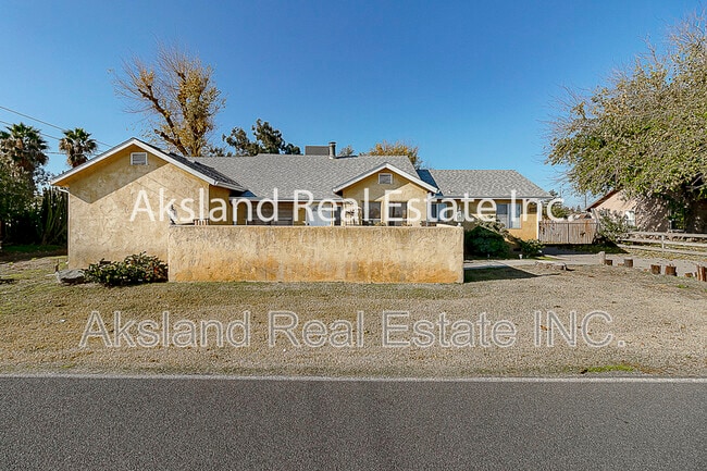 Building Photo - 7937 Endow Rd S