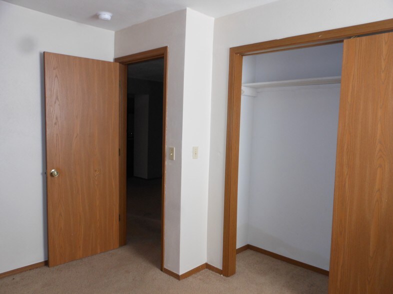 Building Photo - 626 Greenwood Pl