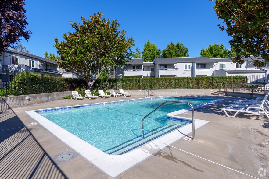 Primary Photo - Trinity Way Apartments