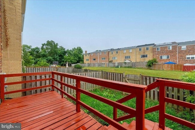 Building Photo - 7415 Rhondda Dr