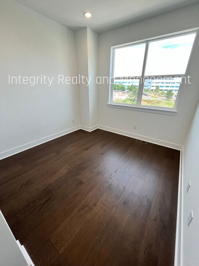 Building Photo - 10976 E Geddes Pl