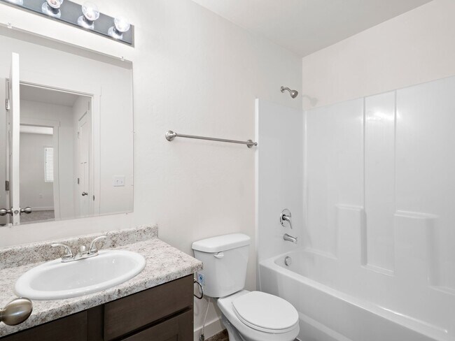 Building Photo - Lovely 3 bedroom home for rent in Herriman!