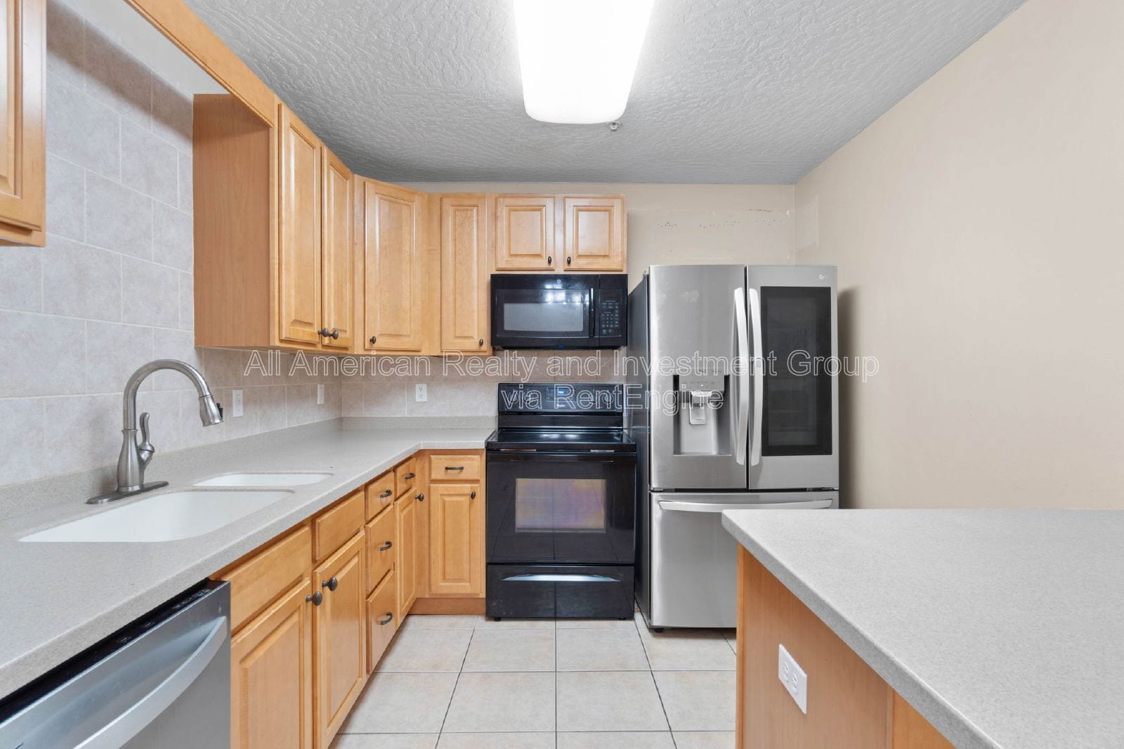 Building Photo - 12 Roserita Pl