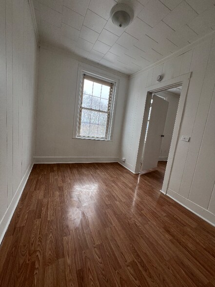 Building Photo - 37 Harmony St