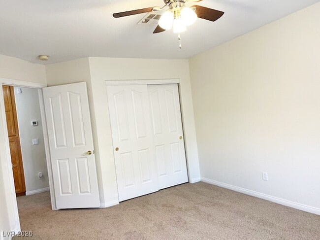 Building Photo - 16 Oak Hollow Ct