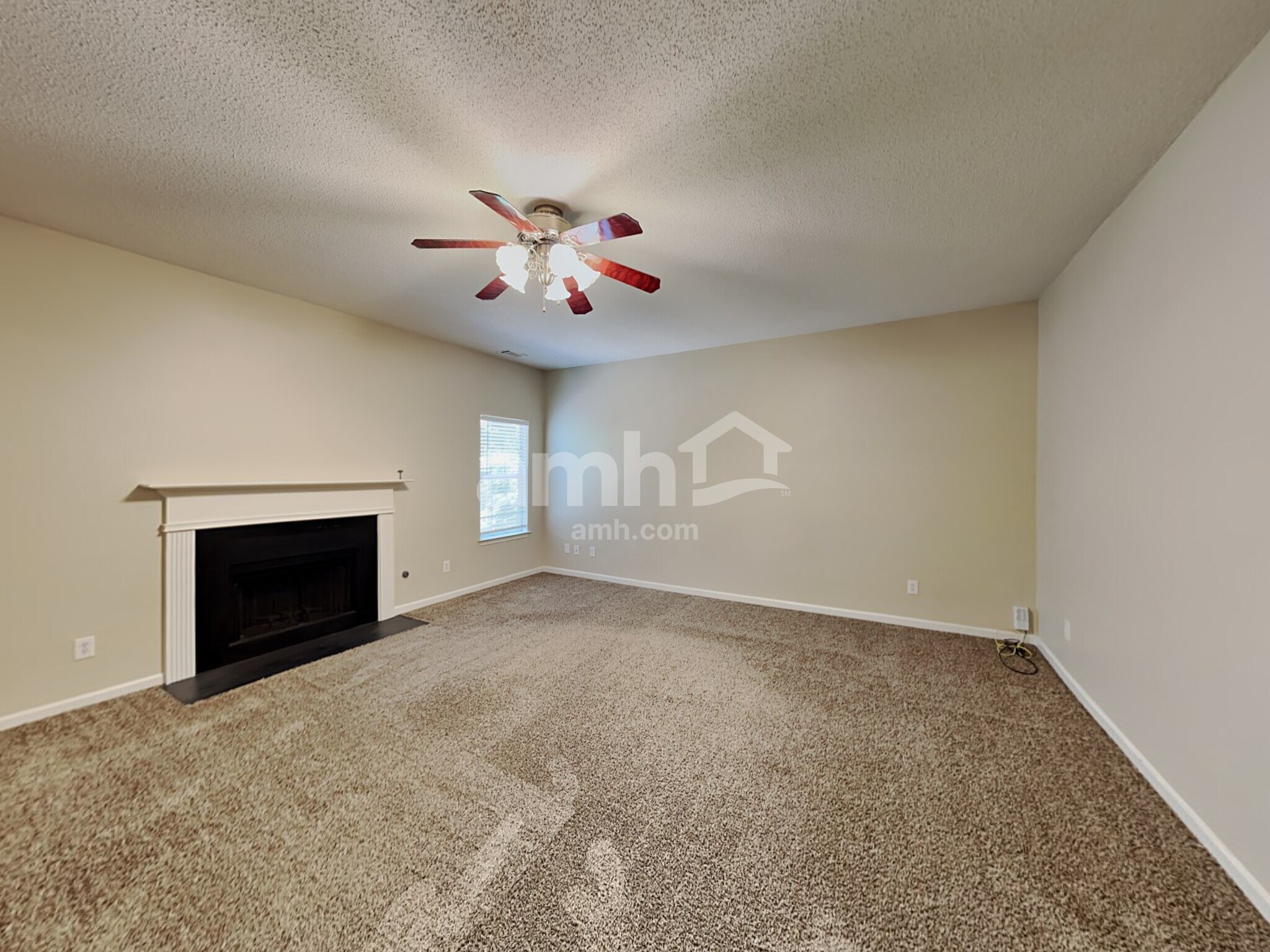 Building Photo - 3094 Lonetree Point