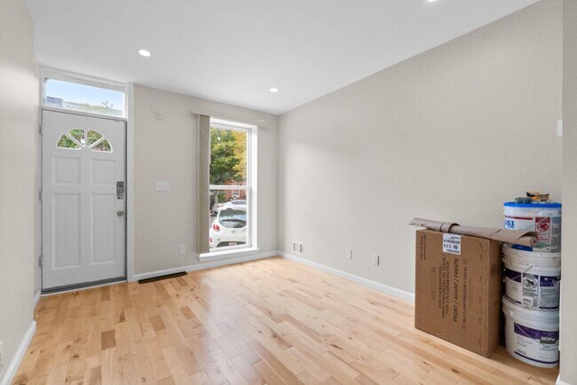 Building Photo - 137 N Montford Ave