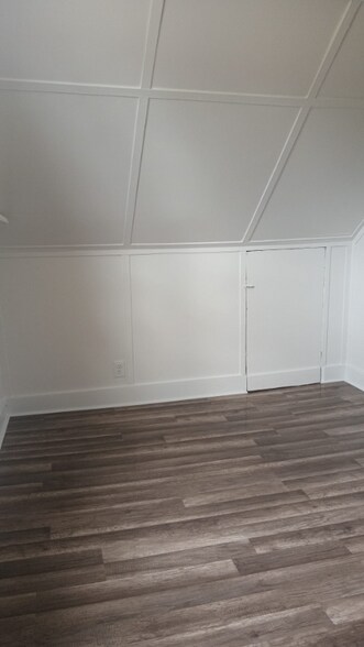 Building Photo - 301 Rockwell St
