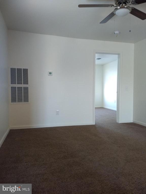 Building Photo - 215 Ulrich St