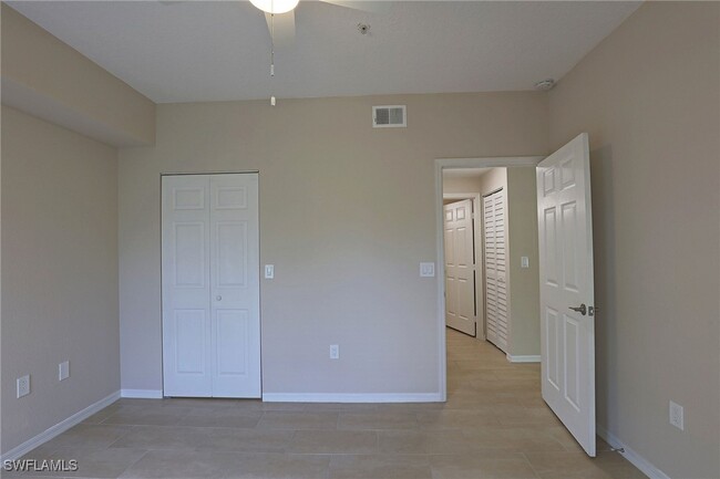 Building Photo - 11521 Villa Grand