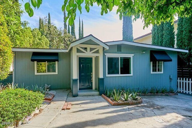 Primary Photo - 4528 Rosemont Ave