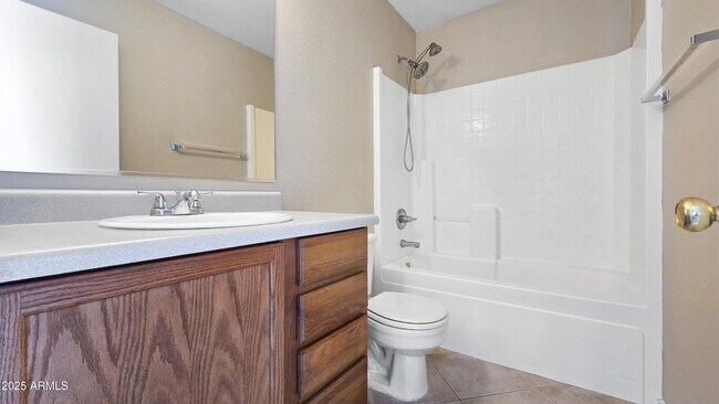Building Photo - 1017 E Pinto Ct