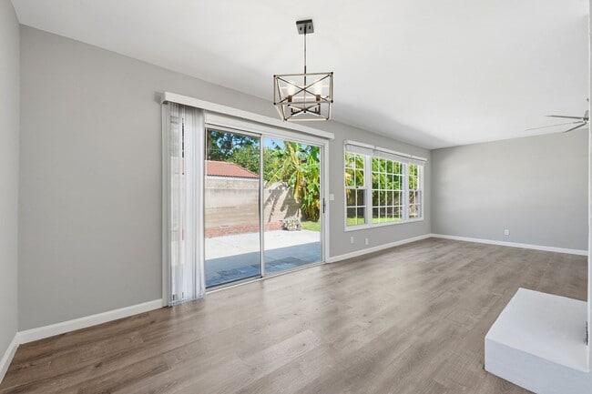 Building Photo - Remodeled 3 Bedroom Home on Quiet Cul-de-Sac in Garden Grove