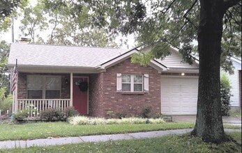 Building Photo - **COMING SOON!** Charming 3-BR, 2 Bath Home in South Lexington! Attached Garage, W/D