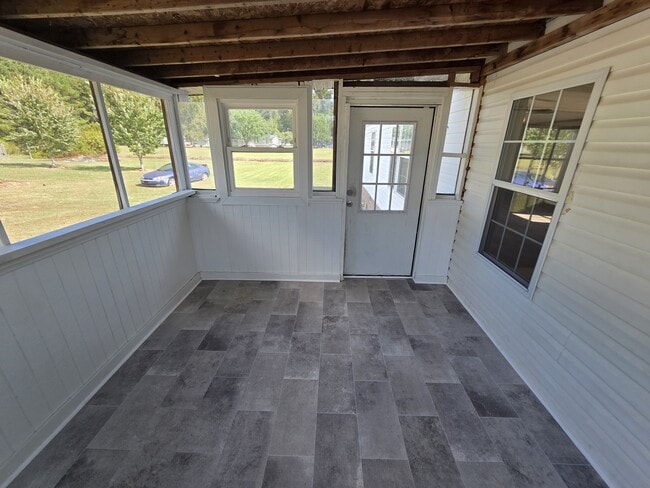 Building Photo - 9614 Dunn Rd