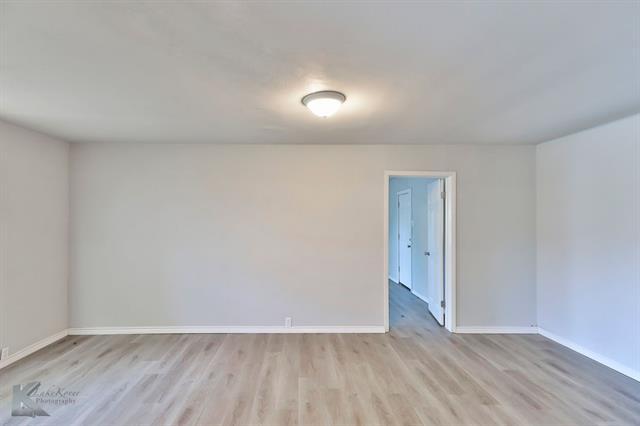 Building Photo - 934 S Pioneer Dr