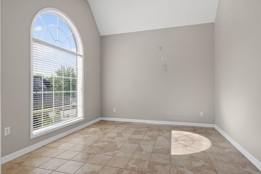 Building Photo - 6108 Vintage Pointe Pl