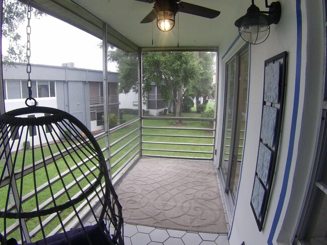 Building Photo - 854 Normandy Trail