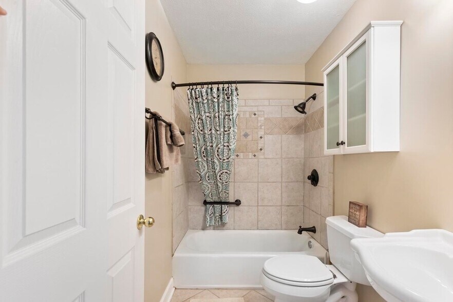 US Family Bath - 118 Wofford Rd