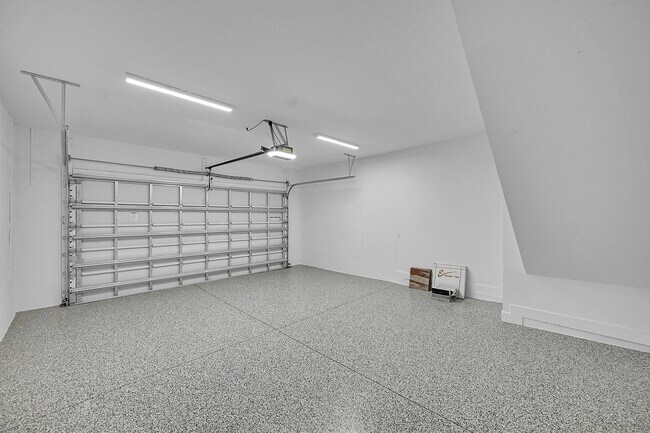 Building Photo - 9520 St Germain Dr