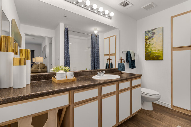 Building Photo - Vineyard Springs