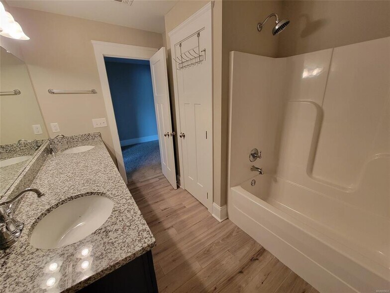 Building Photo - 71 Honey Crisp Ln