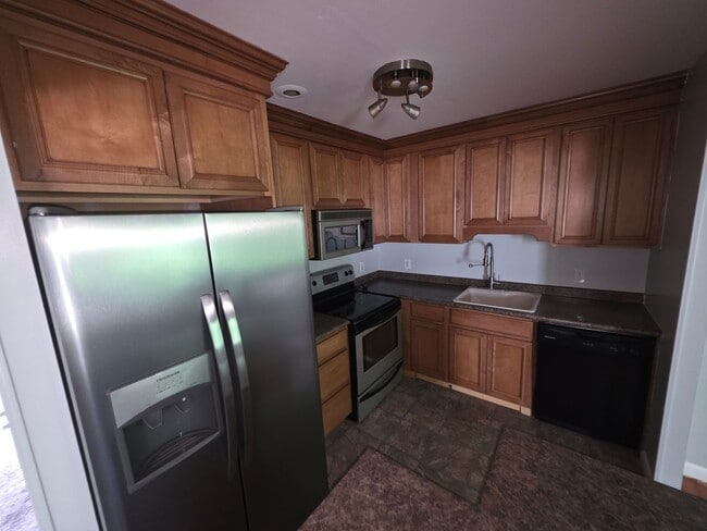 Building Photo - Beautiful 2 Bedroom Apartment - Wappingers...